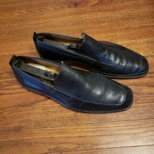 COLE HAAN, MEN'S SZ 10 M BLACK Leather.